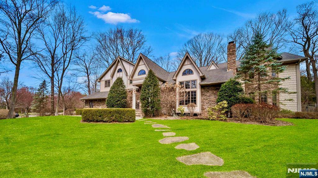 Franklin Lakes, NJ 07417,717 Ashmont RD