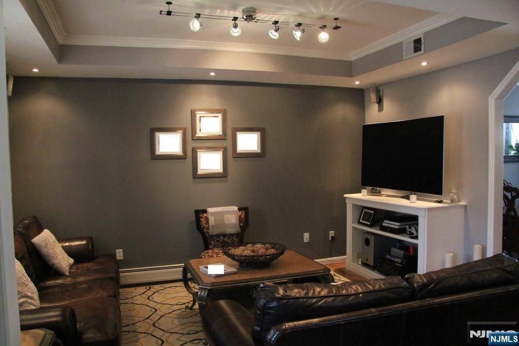 Fairview, NJ 07022,54 Shaler AVE