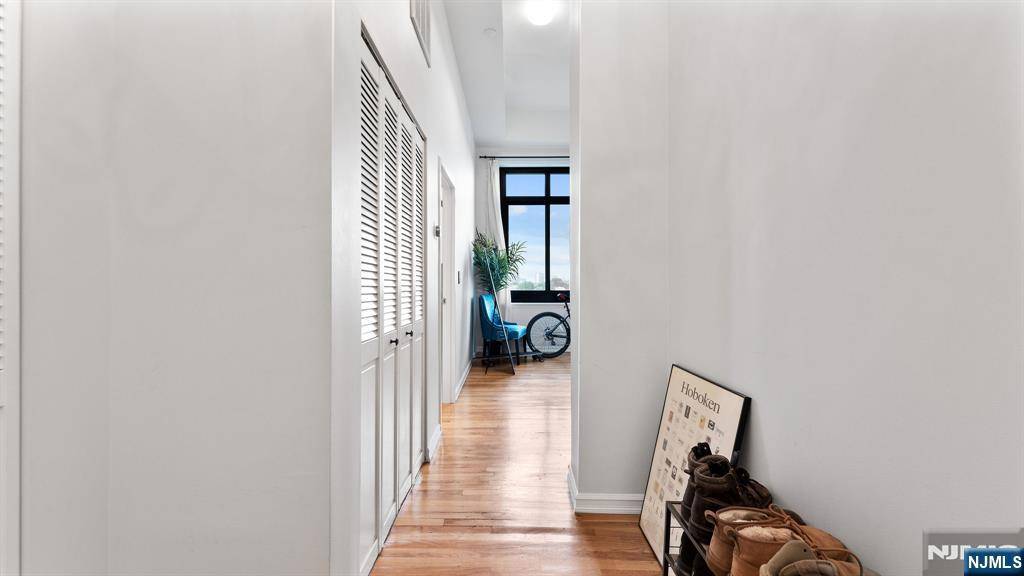 Weehawken, NJ 07086,518 Gregory AVE #C402
