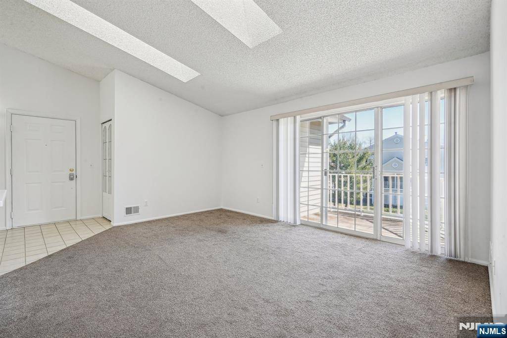 Mahwah, NJ 07430,626 Plum TER