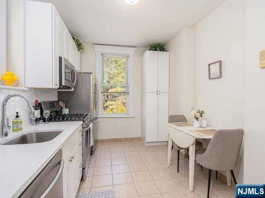 Weehawken, NJ 07086,114 Shippen ST #2