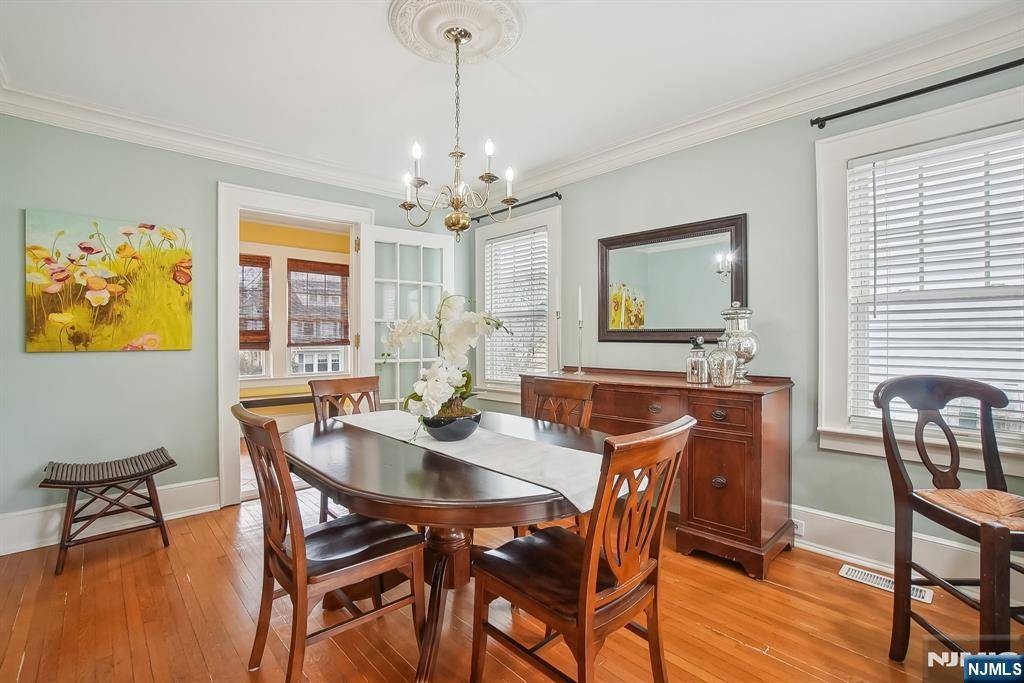 Glen Ridge, NJ 07028,40 Willow ST