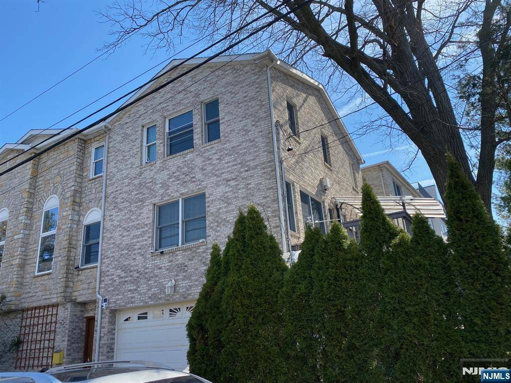 Cliffside Park, NJ 07010,764 Jefferson AVE #C0764