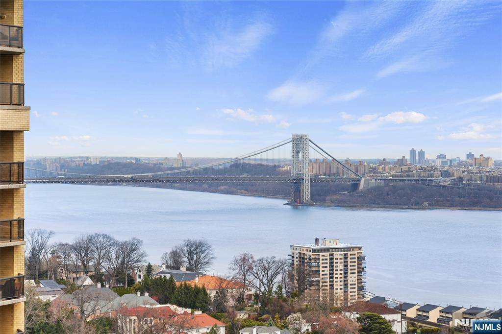 Fort Lee, NJ 07024,800 Palisade AVE #2009