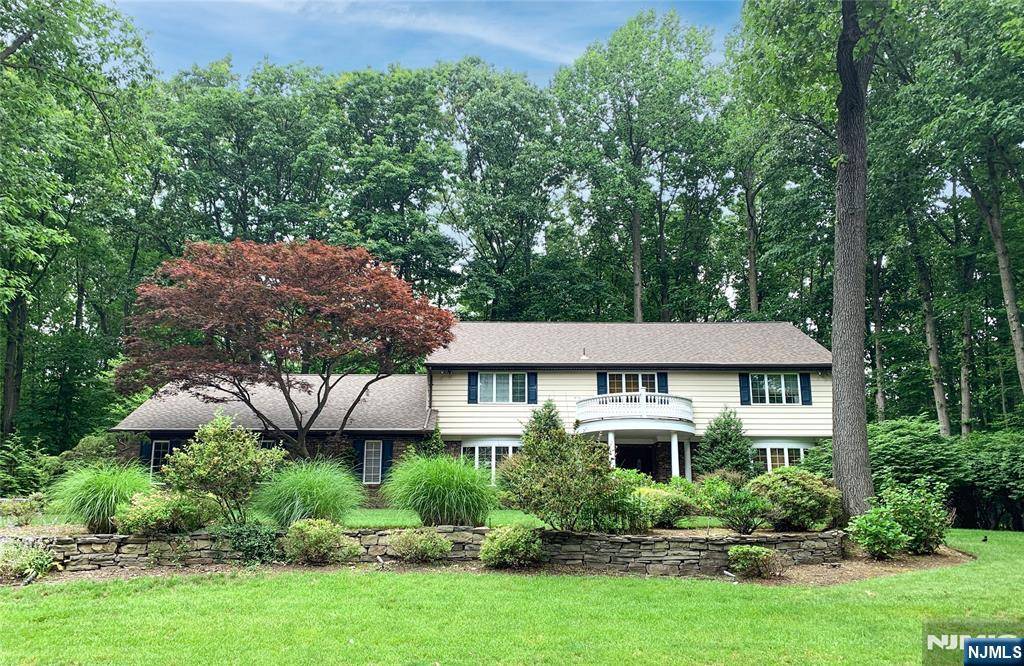 Woodcliff Lake, NJ 07677,30 Maria RD