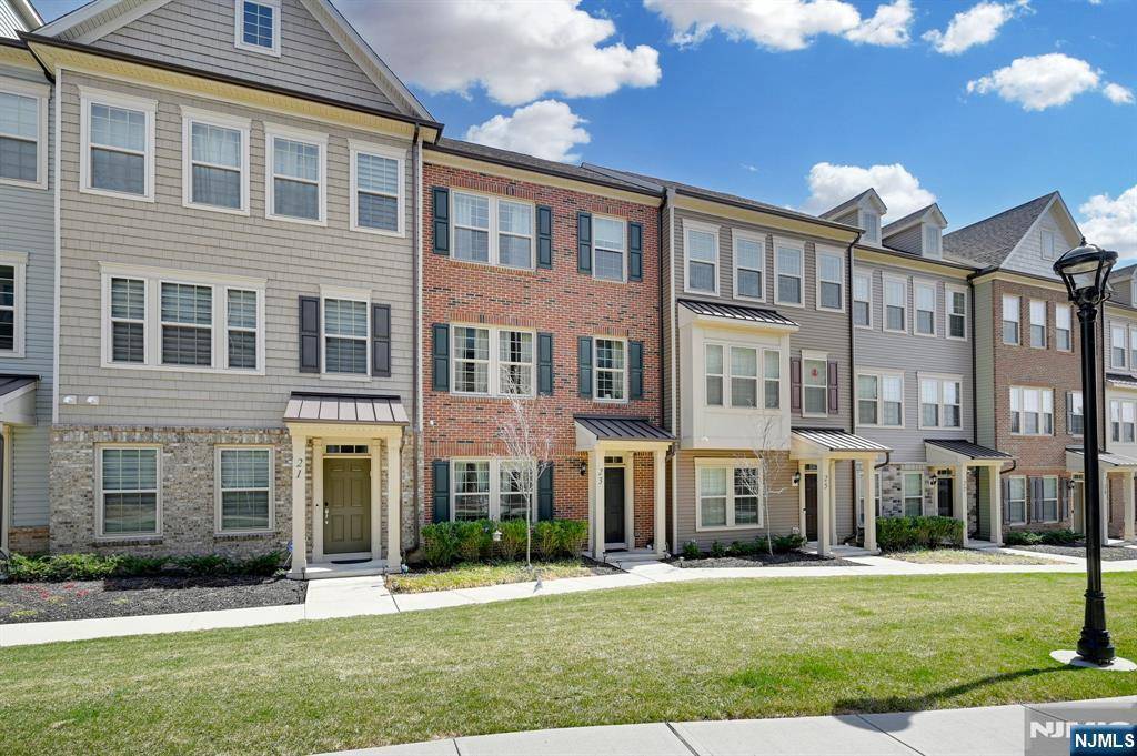 Livingston, NJ 07039,23 Haralson CT