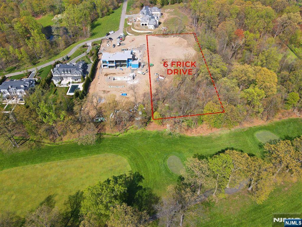 Demarest, NJ 07627,6 Frick DR