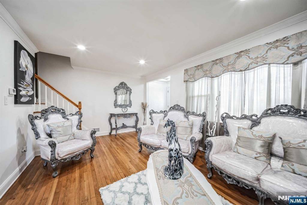 Elmwood Park, NJ 07407,131 Iozia TER