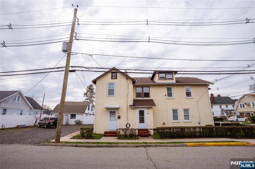 Bergenfield, NJ 07621,66 S Summit