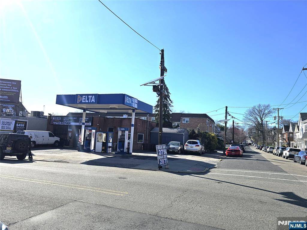 Passaic, NJ 07055,239-241 Main