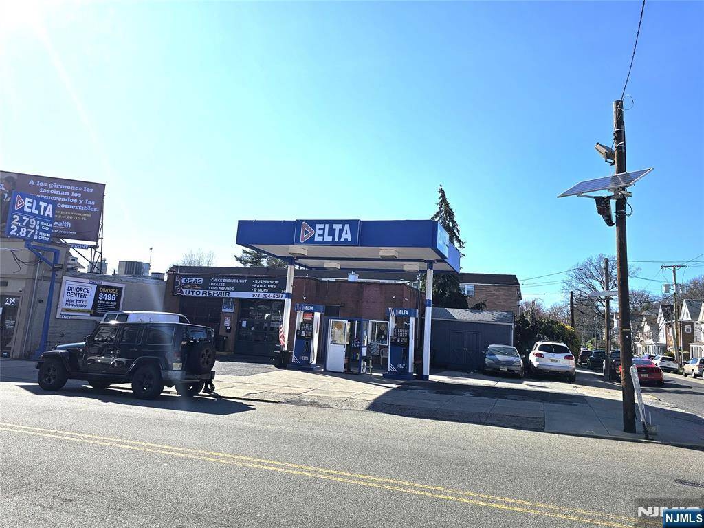 Passaic, NJ 07055,239-241 Main
