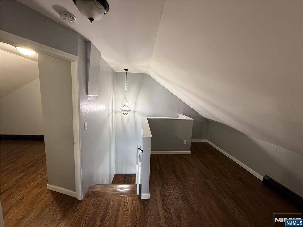 Paterson, NJ 07524,51 Sassafras ST