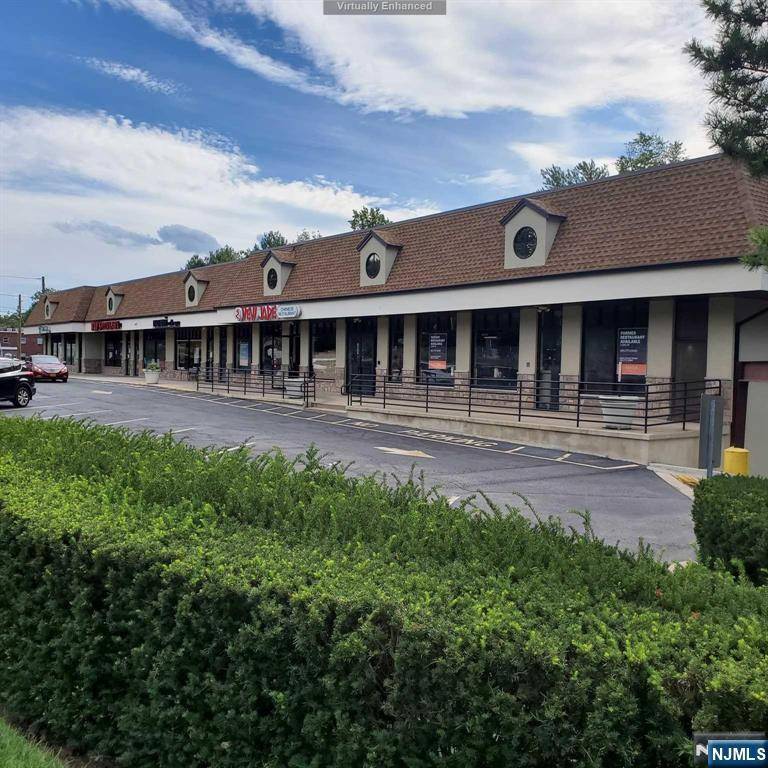 Hillsdale, NJ 07642,321 Broadway #3