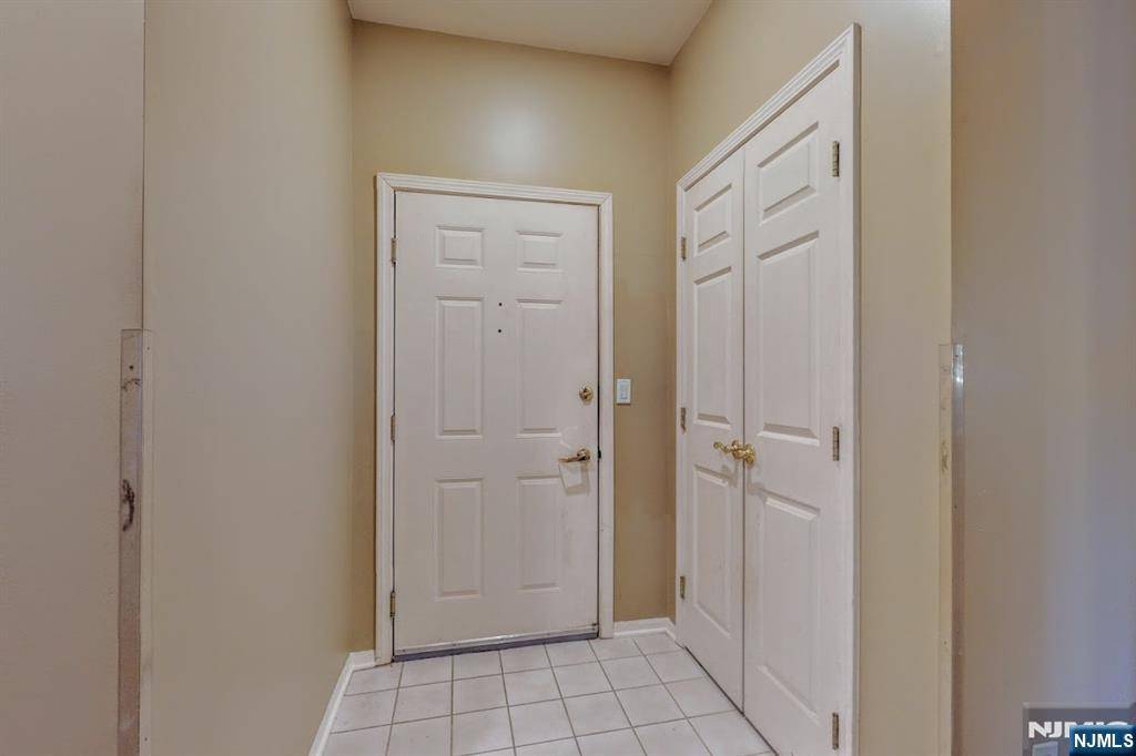 West Milford, NJ 07480,6116 Richmond RD #116