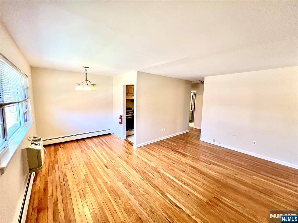Ramsey, NJ 07446,406 Washington DR