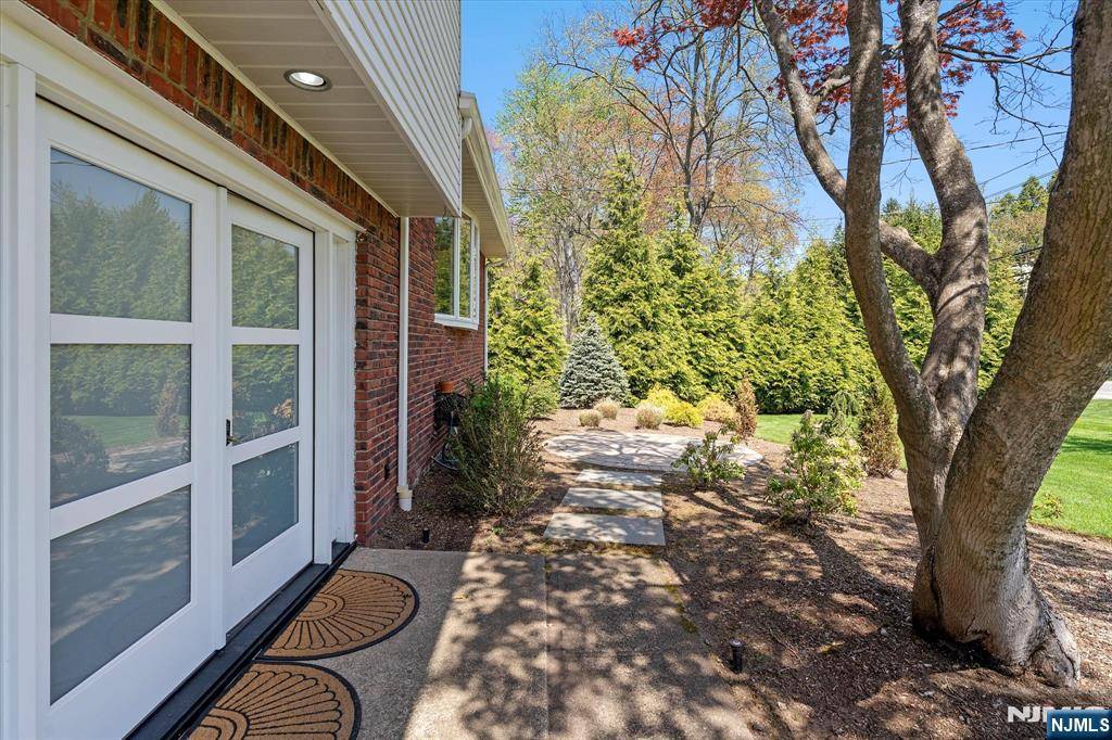 River Vale, NJ 07675,287 Rivervale RD