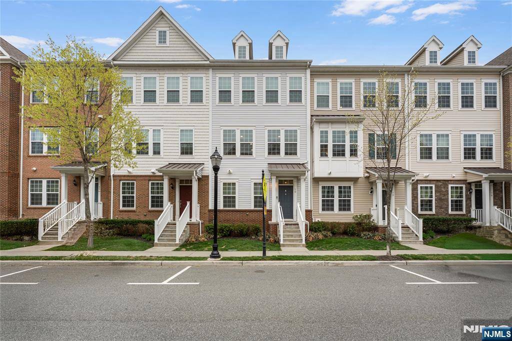 Wood Ridge, NJ 07075,70 Wesmont DR