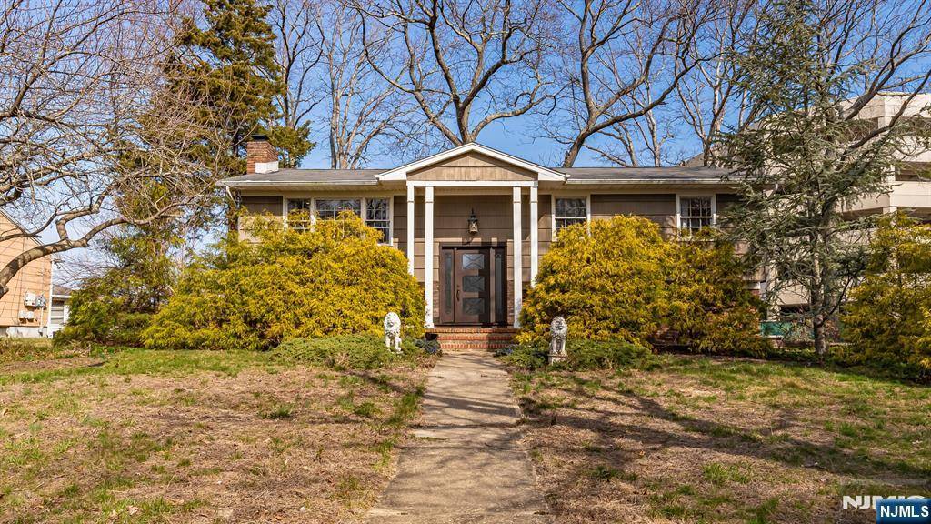 Toms River, NJ 08755,38 William TER