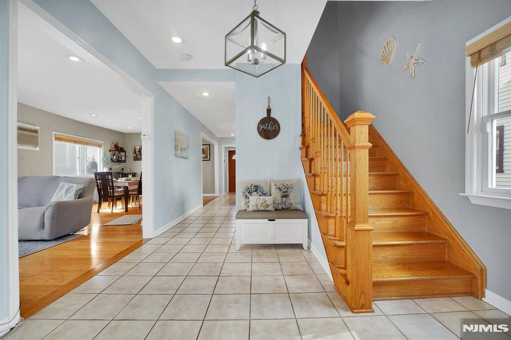 Nutley, NJ 07110,91 Stager ST