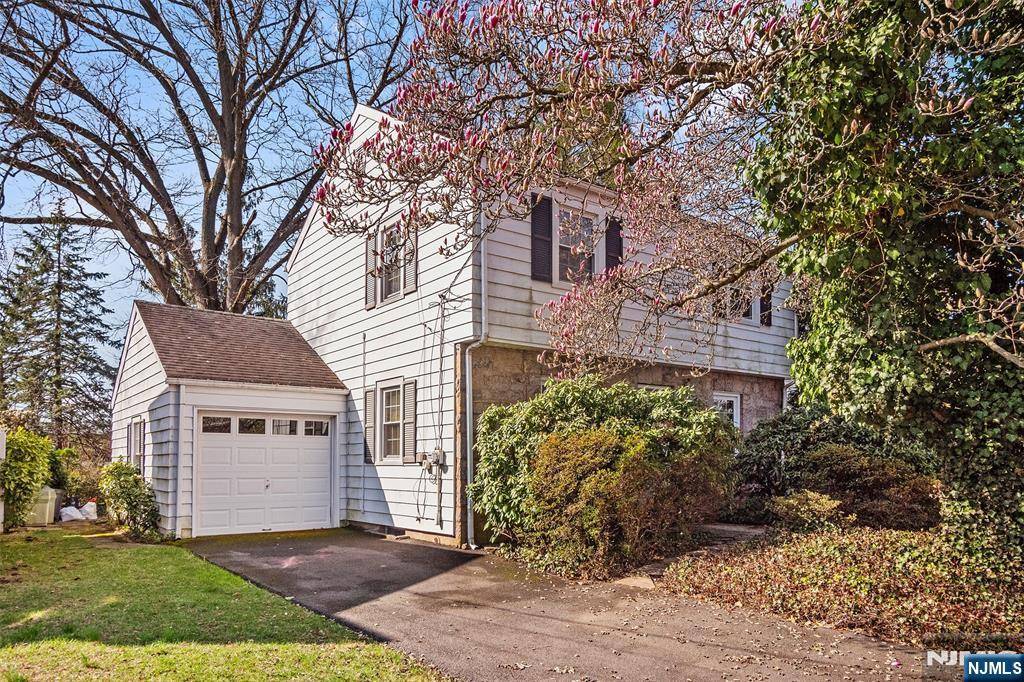 Dumont, NJ 07628,165 Magnolia AVE