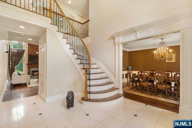 Closter, NJ 07624,358 Ruckman RD