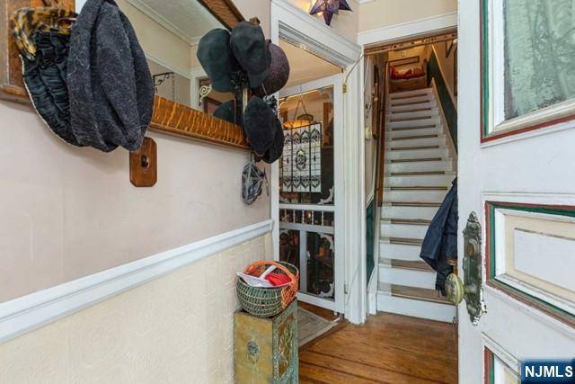 Leonia, NJ 07605,249 Hillside AVE