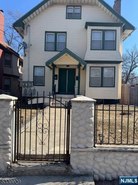 Newark, NJ 07112,284 Seymour AVE