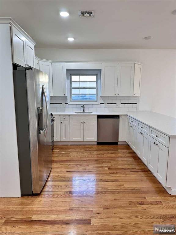 Harrison, NJ 07029,228 Cross ST #2B
