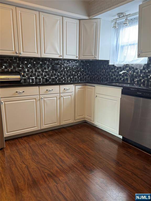 Clifton, NJ 07011,1006 Unicorn WAY #M1