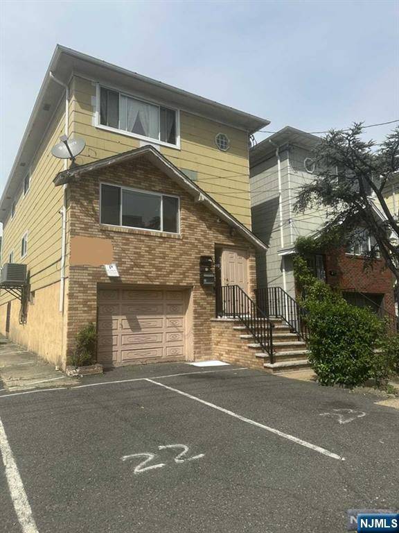 Harrison, NJ 07029,324 Taft PL #1