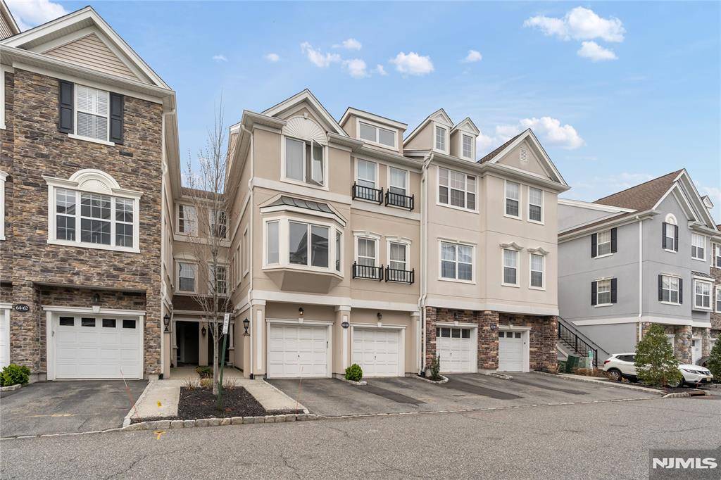 Clifton, NJ 07013,68 George Russell WAY