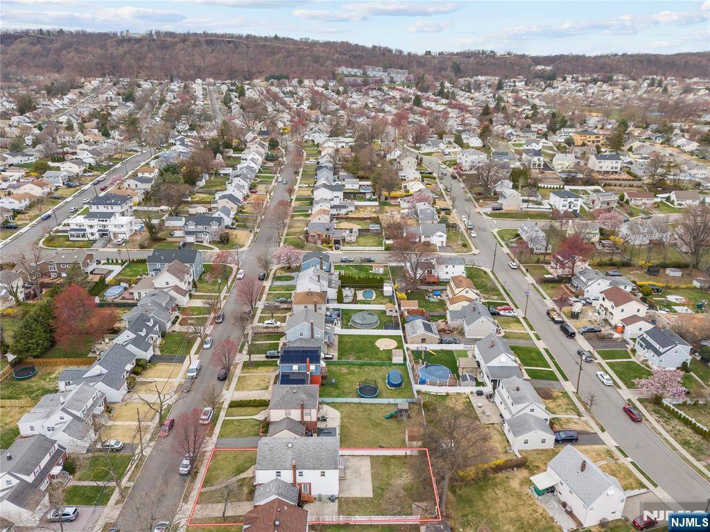 Clifton, NJ 07013,26 Edison ST
