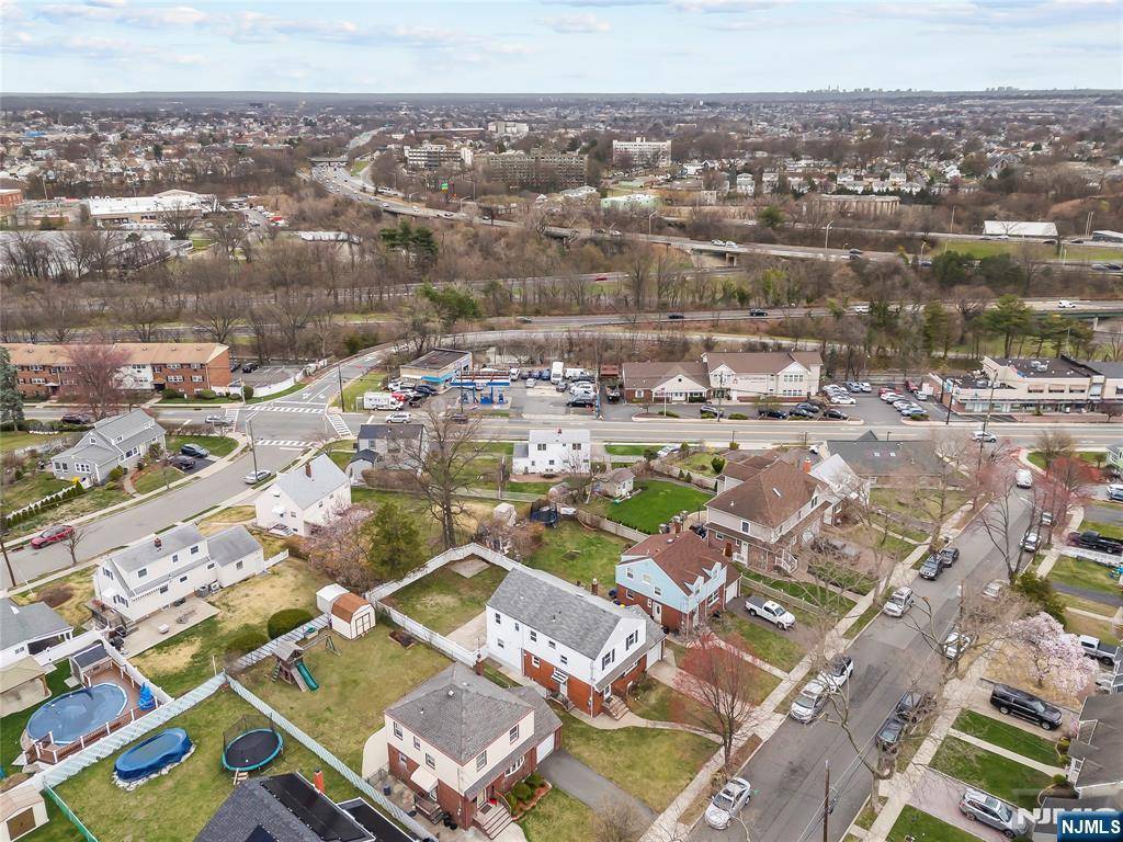Clifton, NJ 07013,26 Edison ST