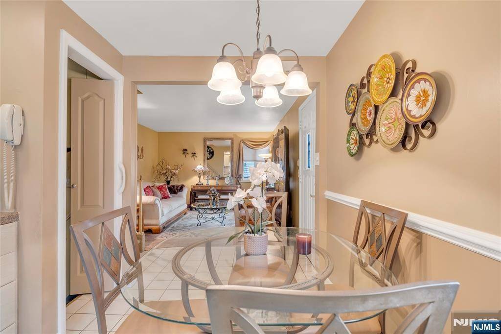 Bergenfield, NJ 07621,109 New York AVE