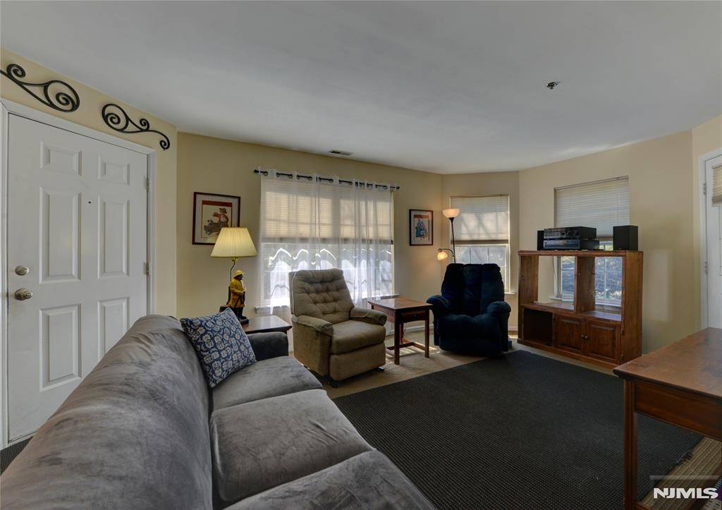 Pequannock Township, NJ 07444,5301 Tudor DR