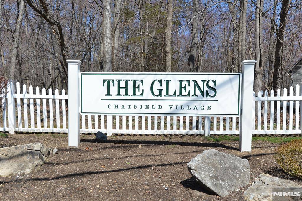 Pequannock Township, NJ 07444,5301 Tudor DR