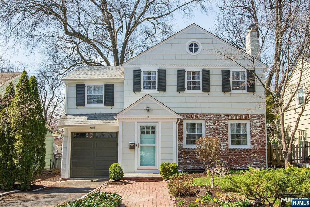 Glen Ridge, NJ 07028,10 Hawthorne AVE