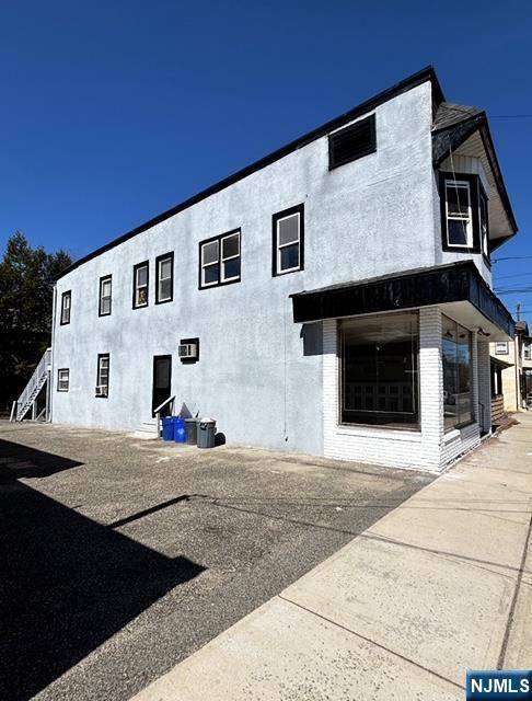 Little Falls, NJ 07424,33 Newark Pompton TPKE