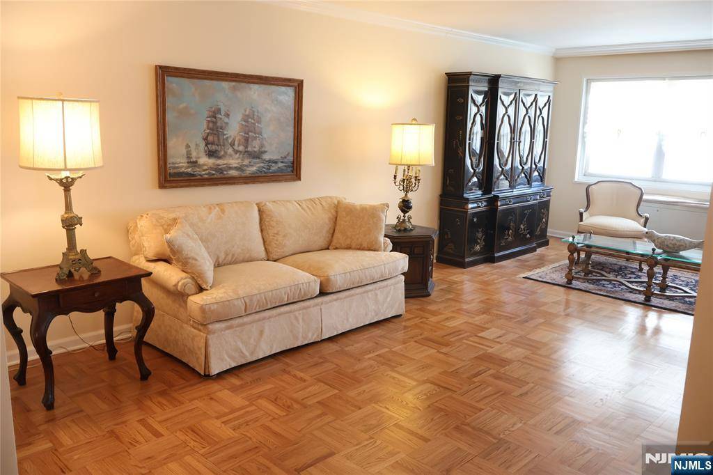 Hackensack, NJ 07601,280 Prospect AVE #5F
