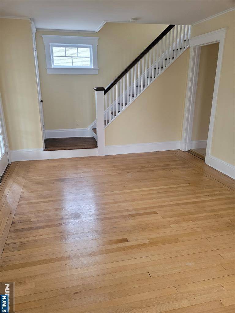 Teaneck, NJ 07666,516 Oritani PL