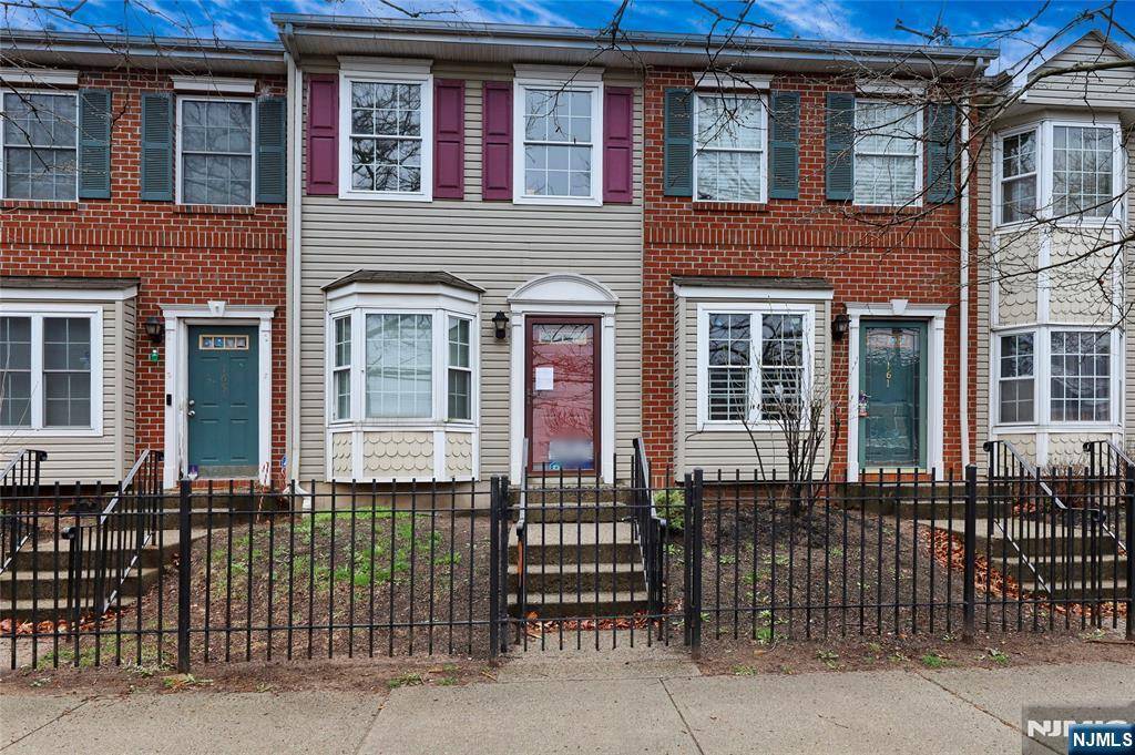Newark, NJ 07103,163 Prince ST #1208