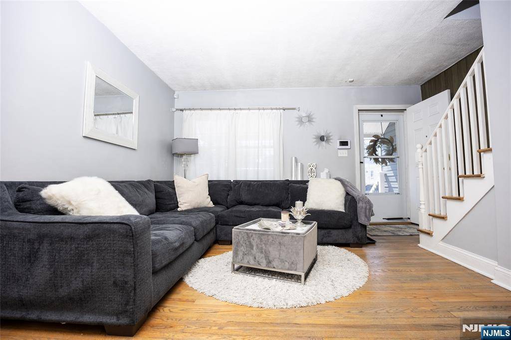 Lodi, NJ 07644,345 Garibaldi AVE