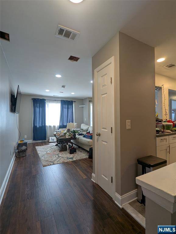 Nutley, NJ 07110,108-110 Passaic #C22