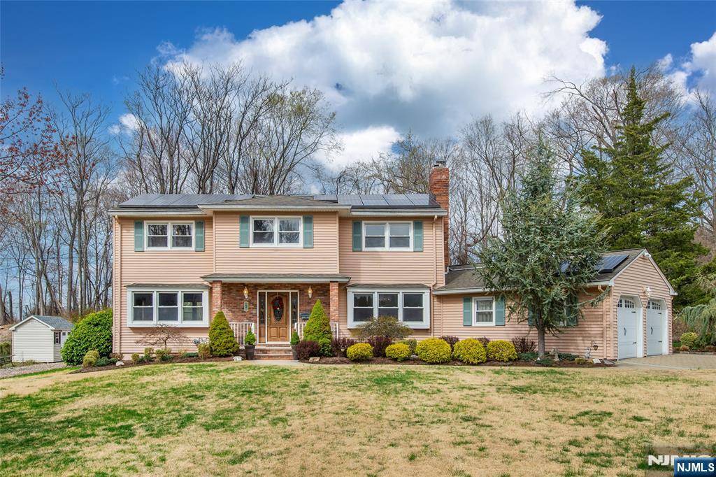 Livingston, NJ 07039,2 Wingate DR
