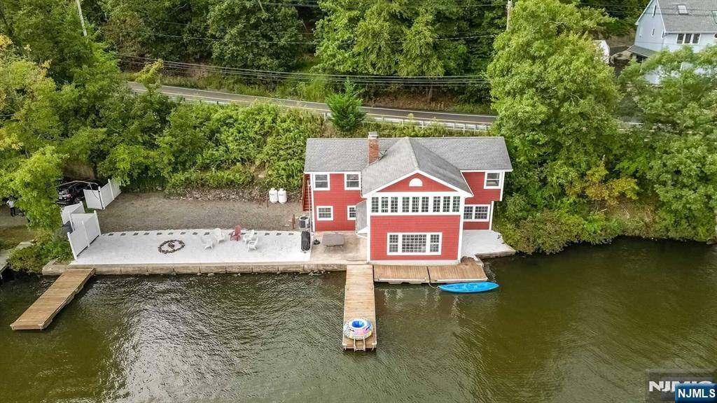 West Milford, NJ 07421,206 Lakeside RD