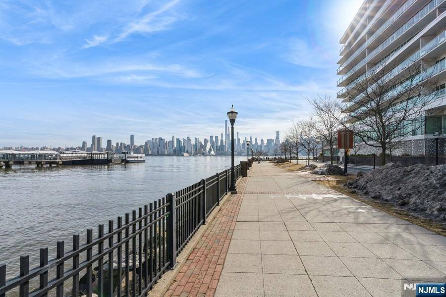 Weehawken, NJ 07086,800 Avenue Port Imp