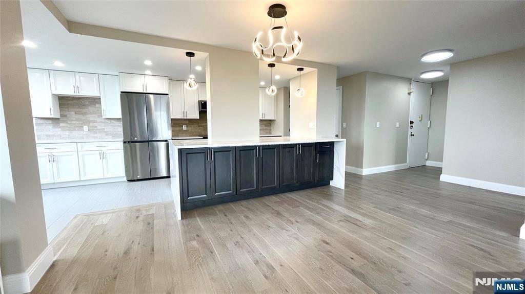 Cliffside Park, NJ 07010,300 Winston DR #1722
