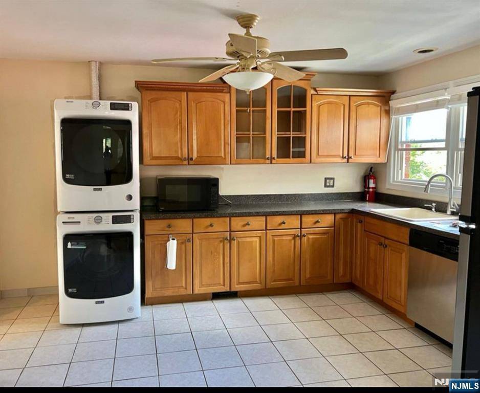 Rutherford, NJ 07070,34 E Newell AVE #2Fl
