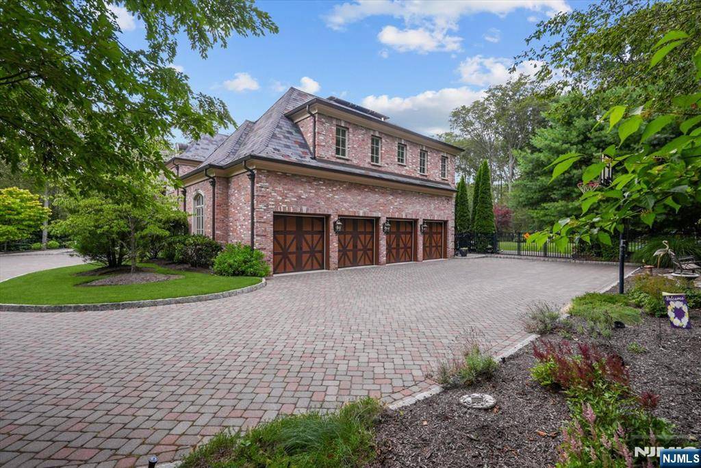 Saddle River, NJ 07458,29 N Church RD