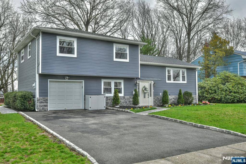 Westfield, NJ 07090,121 Summit CT